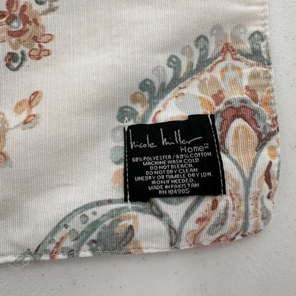 Nicole Miller Home Decorative‎ Place mats set of 2 13x18 Moroccan paisley read c
